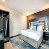 The Ascot Suite - Roomzzz.com